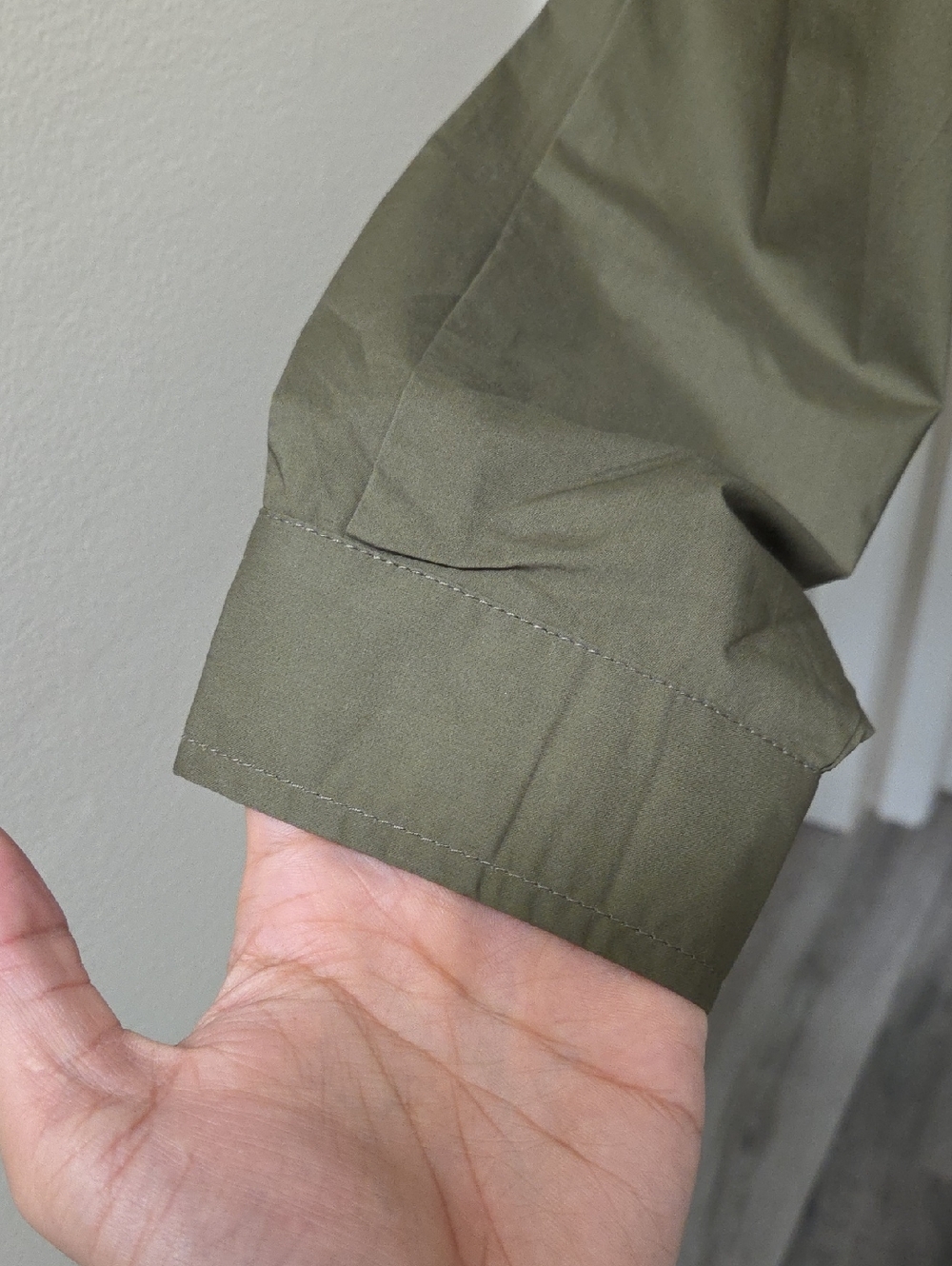 NWT Kuwalla Olive Green Cropped Button-Down Shirt | Minimalist 100% Thin Cotton - Picture 5 of 11
